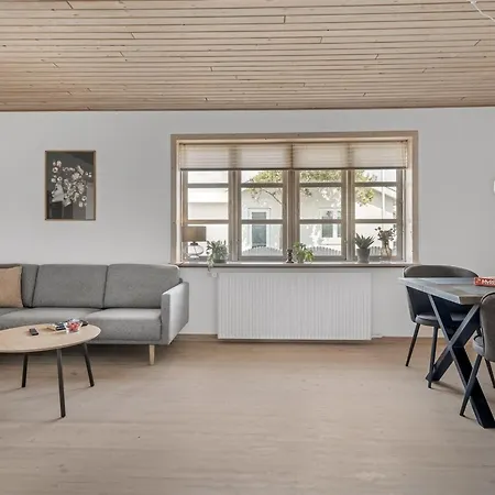 Antine - 400m From The Sea By Interhome