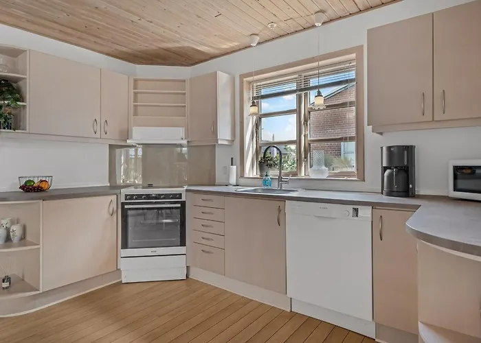 Holiday home Antine - 400m From The Sea By Interhome *