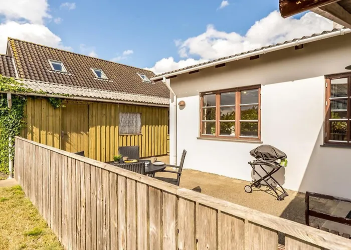 Antine - 400m From The Sea By Interhome